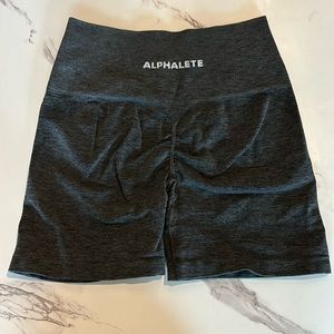 Alphalete scrunch bum short shorts